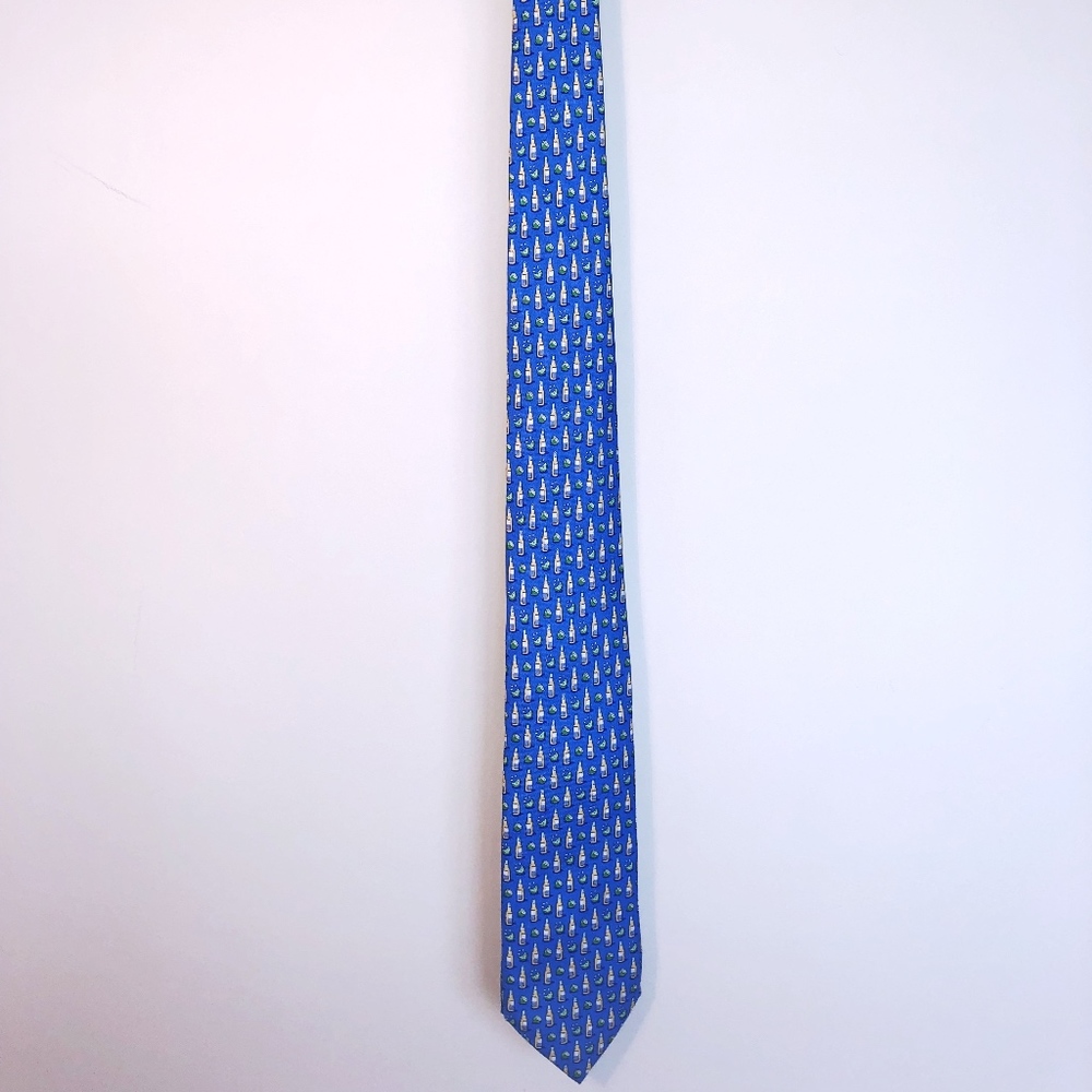 NWT VINEYARD VINES Mens Beer Tie 100% Silk - Picture 2 of 6